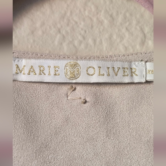 Marie Oliver Cream Top  Suede-feeling Short Sleeve Sz. Xs Fit Large #0020 - Picture 4 of 7